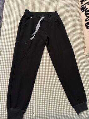 Figs Black Technical Collection Jogger scrubs